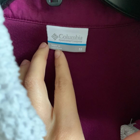 Columbia furry jacket. Like new! - Picture 5 of 5